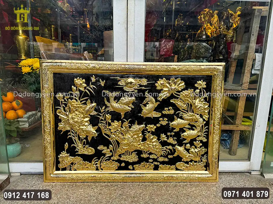 Khung tranh liền đồng v&agrave;ng v&ocirc; c&ugrave;ng chắc chắn